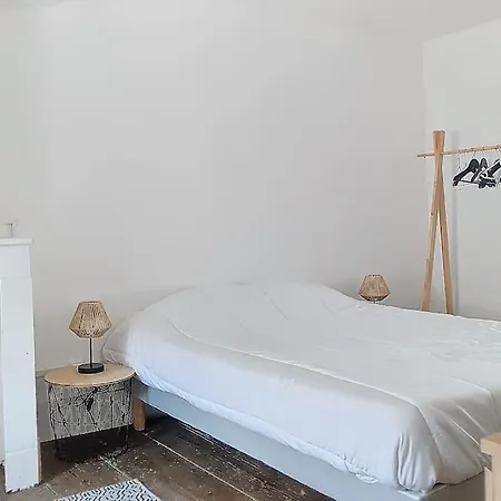 Le Pradel Apartment *